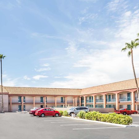 Travelodge By Wyndham ميسا، أريزونا المظهر الخارجي الصورة