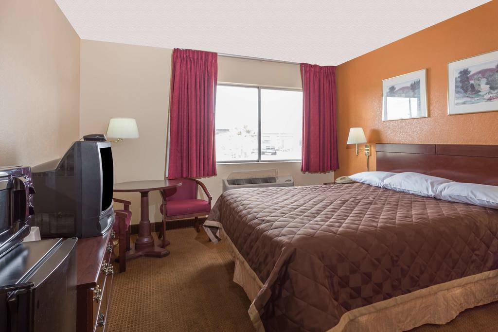 Travelodge By Wyndham ميسا، أريزونا المظهر الخارجي الصورة